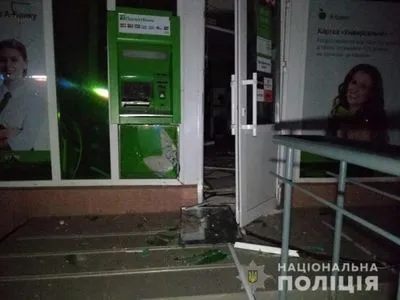 У Києві невідомі підірвали банкомат, але не змогли вкрасти гроші