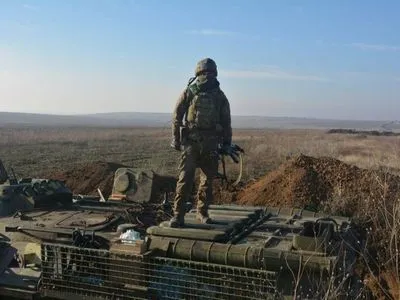 Бойовики на Донбасі 10 разів обстріляли українські позиції