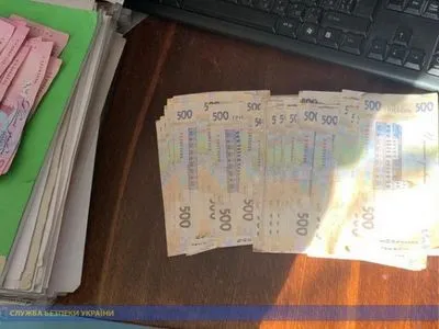 Депутат вимагав гроші з підприємниці, відключивши її магазин від електрики – СБУ