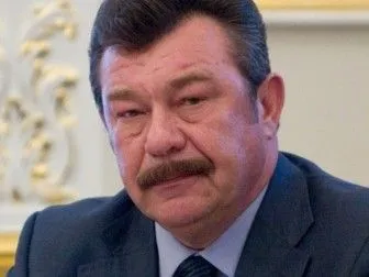 Зеленський звільнив з військової служби колишнього міністра оборони Кузьмука