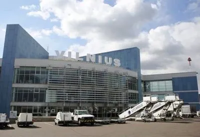 З аеропорту Вільнюса евакуювали пасажирів через димову гранату