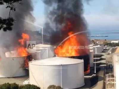 У Каліфорнії на нафтосховищі виникла масштабна пожежа