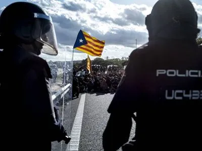 МВС Іспанії відправить 200 спецпризначенців до Барселони