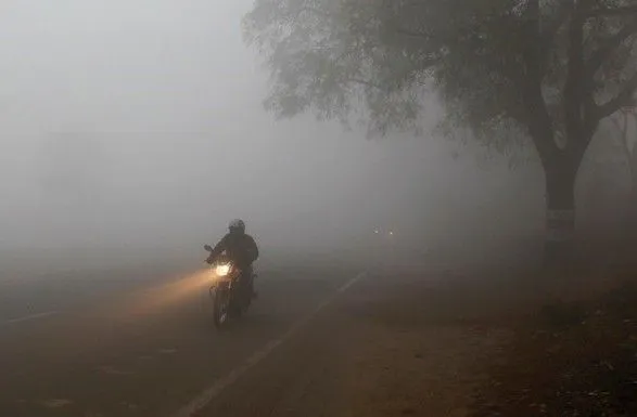 Украинцев предупредили о слабой видимости из-за тумана