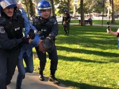 Протести опозиції в Баку: поліція затримує активістів, центр оточений силовиками