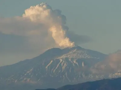 В Італії знову активізувався вулкан Етна, частину авіапростору закрили