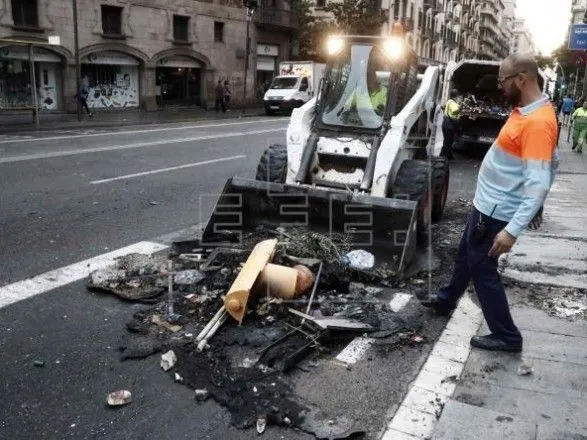 Убытки от беспорядков в Барселоне превысили 2,5 млн евро