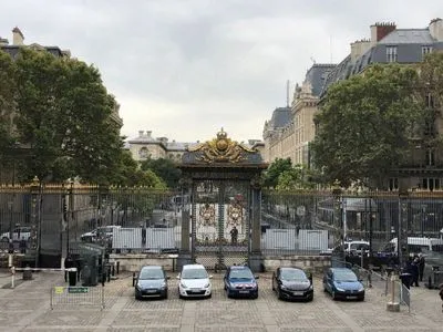 Після нападу у префектурі поліції Парижа - на радикалізацію поскаржилися 27 співробітників