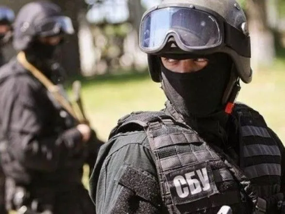 Контрразведка СБУ блокировала контрабанду военных средств поражения в Украине