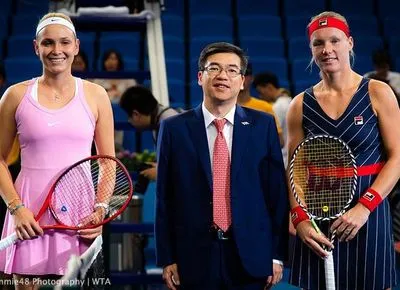 Суперниці Ястремської провели очну зустріч на малому Підсумковому турнірі WTA