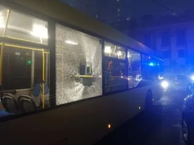 В Киеве забросали камнями автобусы с футбольными болельщиками