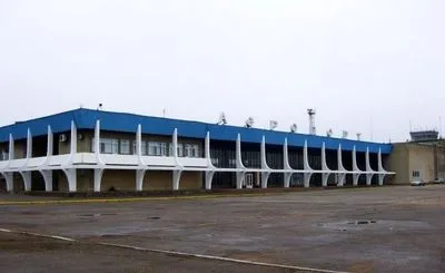 В аэропорту Николаева за плохих погодных условий отменили рейсы