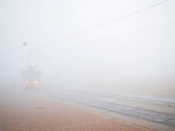 Как в Сайлент Хилле: киевляне делятся фотографиями густого тумана