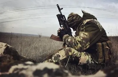 В зоне ООС ранены трое украинских военнослужащих
