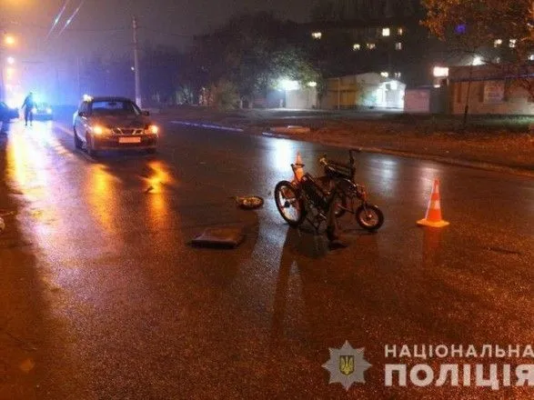 В Донецкой области водитель сбил мужчину в коляске