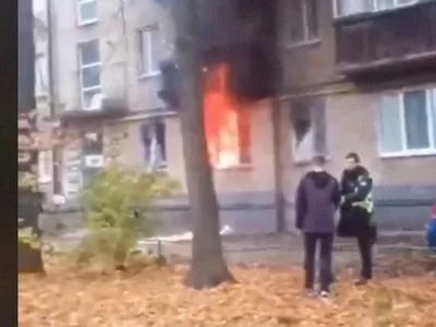 В Києві під час пожежі в квартирі знайшли труп
