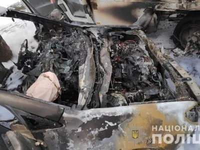 В Одесской области горела иномарка таможенника
