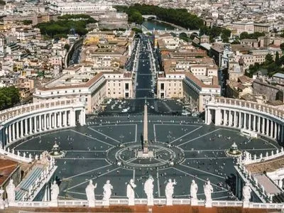 Ватикан розглядає можливість дозволити одруженим стати священиками