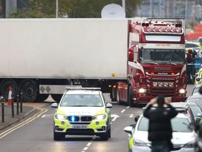 Вантажівка з тілами у Великій Британії: поліція затримала 20-річного підозрюваного