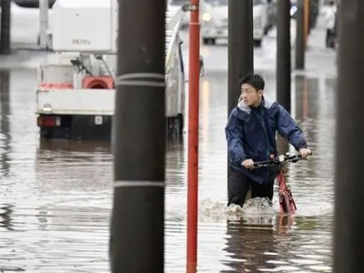В результате сильных дождей на востоке Японии погибли 10 человек