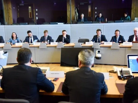 В ЄС розчаровані підсумком тристоронньої зустрічі по газу