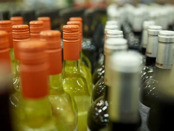 Предложенная Зеленским демонополизация спиртовой отрасли спровоцирует бум "паленки"