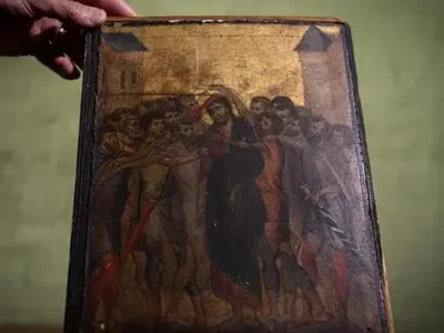 Случайно найденную картину 13-го века продали за 24 млн евро