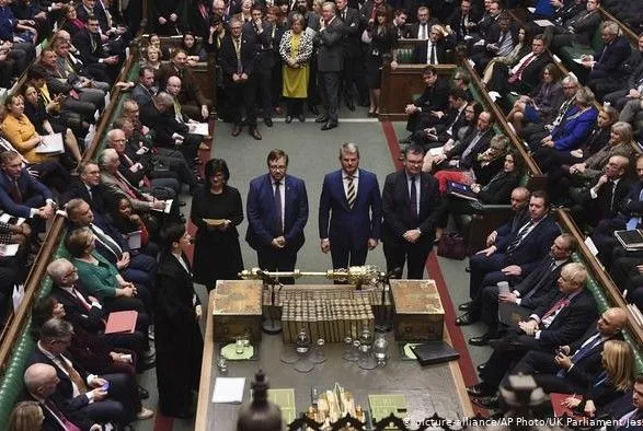 Парламент Великобританії підтримав проведення позачергових виборів