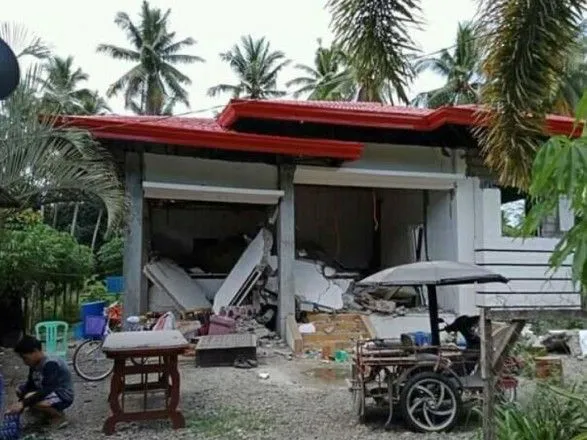 Из-за землетрясения на Филиппинах погибли два человека