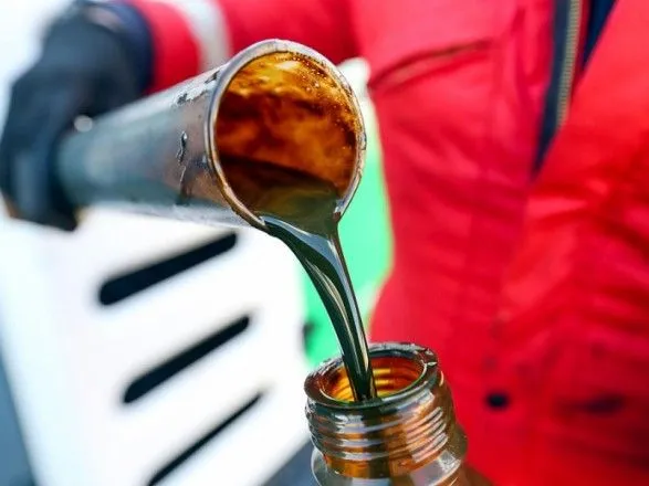 Білорусь підвищує експортні мита на нафту та нафтопродукти