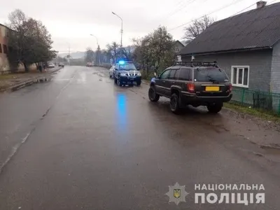 На Закарпатье водитель на автомобиле Jeep насмерть сбил пенсионерку
