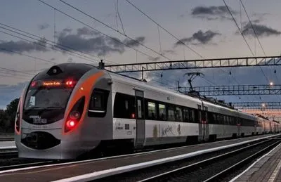"Укрзалізниця" планує збільшити кількість поїздів Інтерсіті+