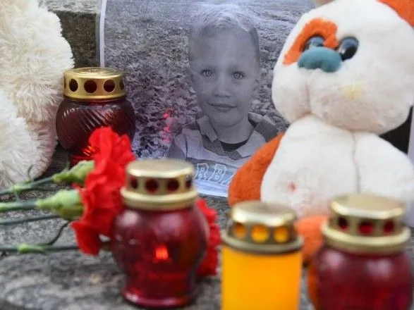 Трьом фігурантам справи про вбивство 5-річного Кирила інкримінують незаконне поводження зі зброєю