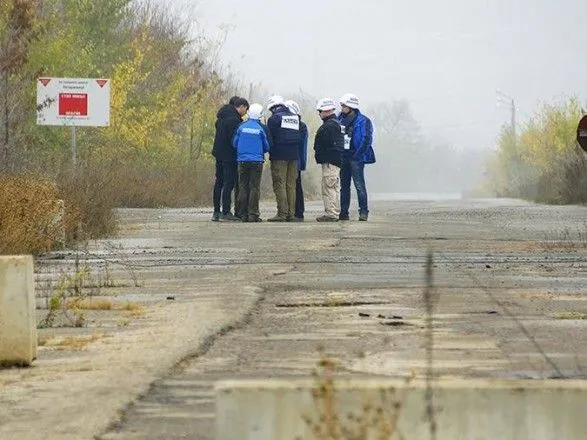 Бойцы ВСУ отошли на подготовленные позиции в районе разведения на Донбассе - нардепы