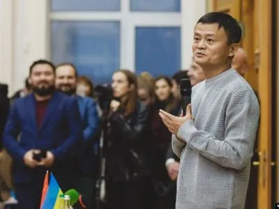 Найбагатший бізнесмен Китаю розповів студентам у Харкові, що щастя – не в грошах