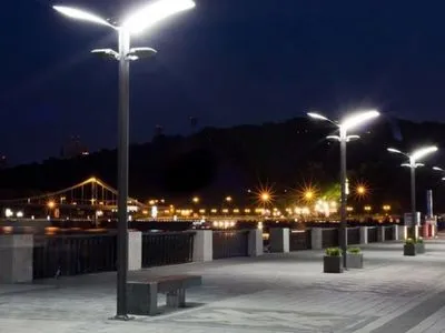 Киев освещают почти 137 тыс. фонарей
