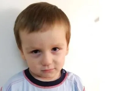 В Киеве полиция разыскивает родителей избитого 3-летнего мальчика