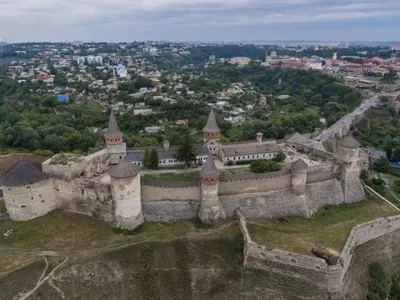 Каменец-Подольский с начала года получил более 670 тыс. грн туристического сбора