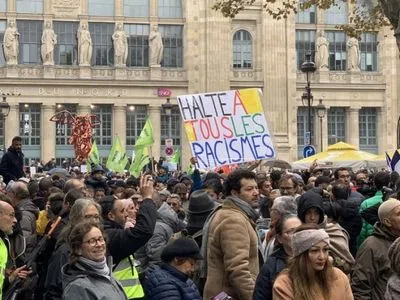 У Франції пройшов марш проти ісламофобії