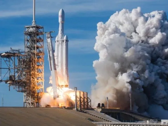 SpaceX запустила 60 супутників Starlink в космос