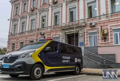 В Киеве на суде по УПЦ КП произошла стычка: пять человек доставили в полицию
