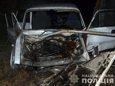 В Донецкой авто въехало в конструкцию моста, есть погибший и травмированные