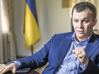 Іноземці не зможуть купувати землю в Україні до 2024 року – Милованов