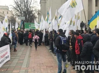 У Києві поліція посилила заходи безпеки через проведення масових акцій