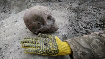 В Ровенской области обнаружили остатки 14 воинов УПА, закатанных в асфальт