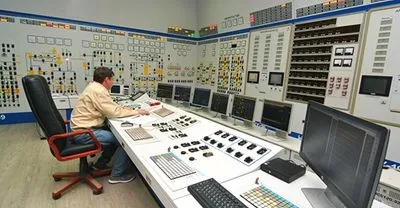 Украинская энергосистема продолжает работу без трех атомных блоков