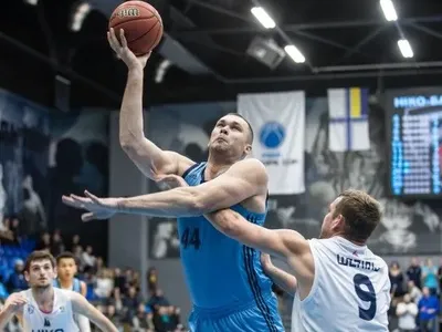 Баскетболисты "Днепра" стали первыми четвертьфиналистами Кубка Украины