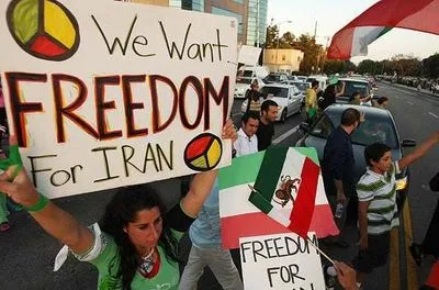 У США засудили спроби Ірану відключити інтернет на тлі протестів в країні