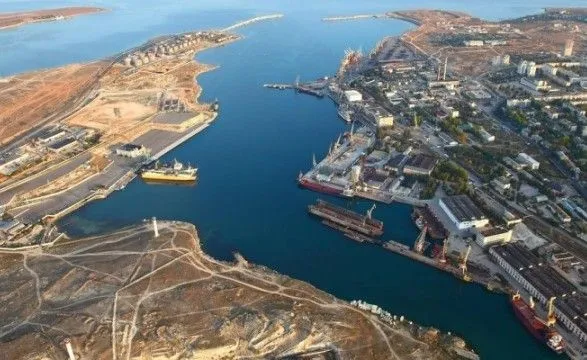 Україна збирається вимагати від РФ понад 1,24 млрд грн за майно в портах Криму