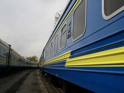 С 8 декабря еще один поезд будет останавливаться в Черновцах